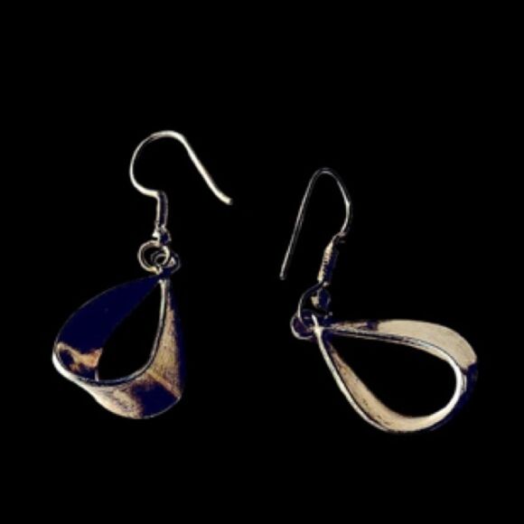 925 Mexican Silver Essential teardrop hook drop Earrings 1 1/2” long - Picture 2 of 8